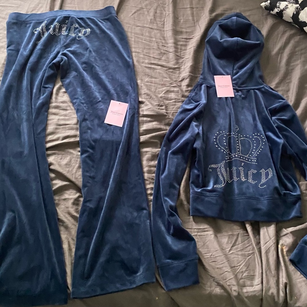 Juicy Couture Navy Velour Hoodie & Pants Set